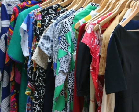 sell vintage clothing online popular